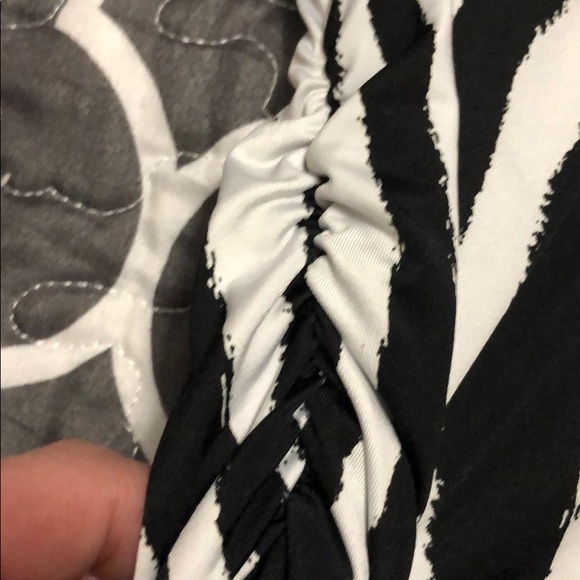 Plus size tops - Picture 4 of 14